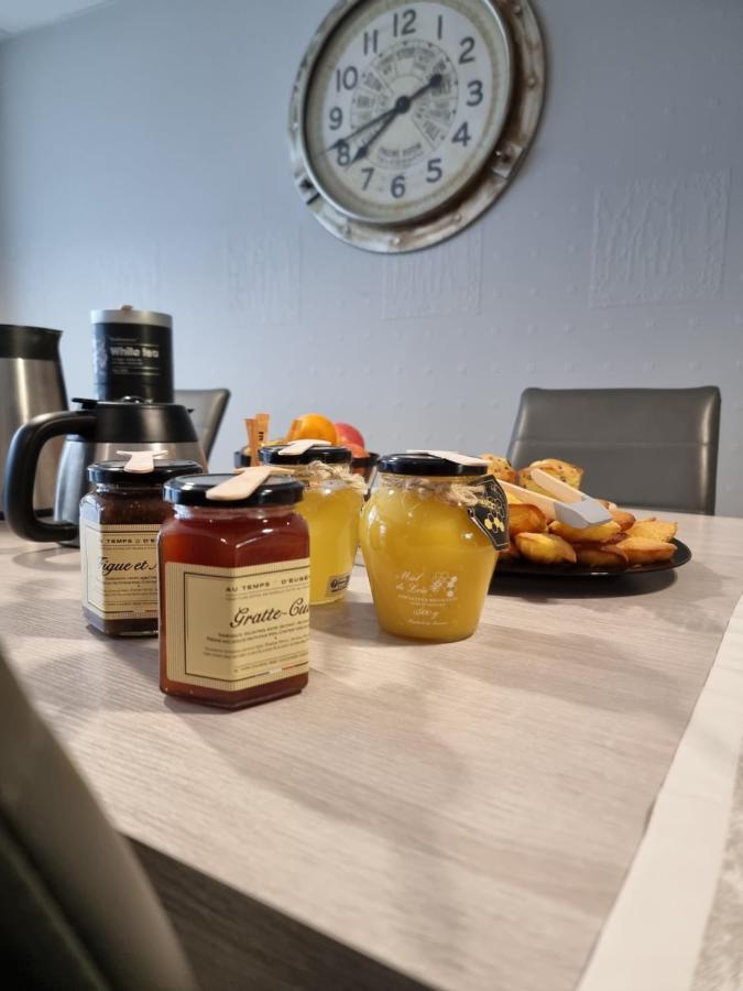 Piégut-Pluviers L'Atrium Bed & Breakfast エクステリア 写真