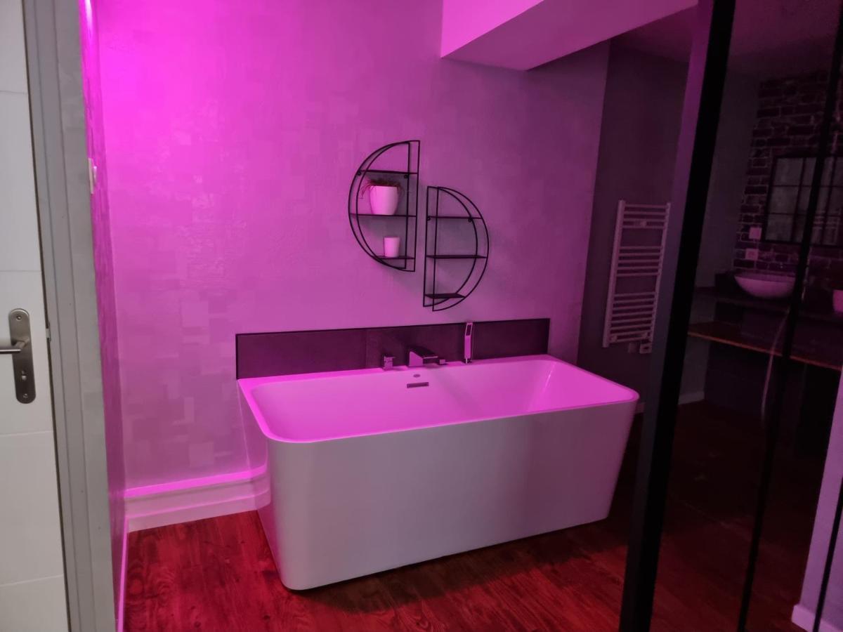 Piégut-Pluviers L'Atrium Bed & Breakfast エクステリア 写真